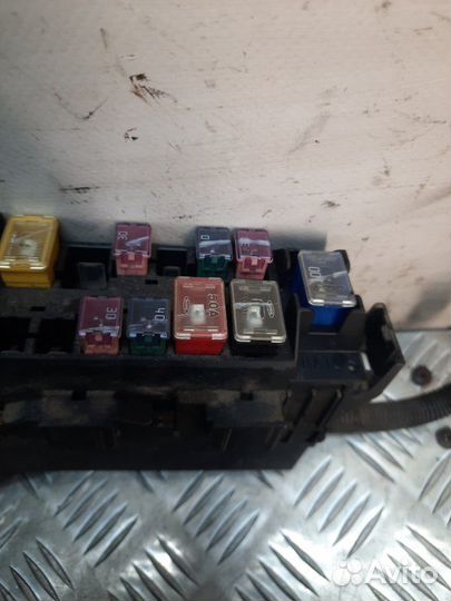 Блок предохранителей Nissan Almera хэтчбэк 5 дв