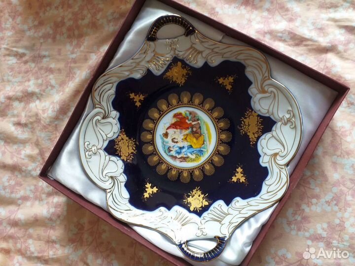 Фарфоровое блюдо большое