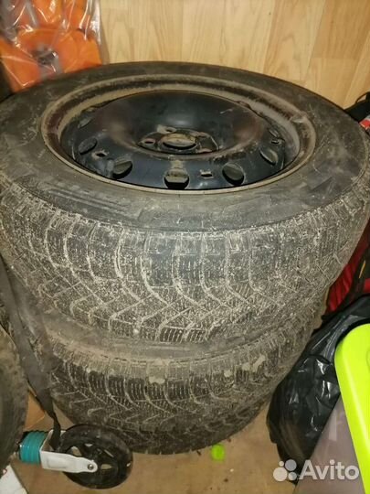 Pirelli Ice Zero 185/65 R15