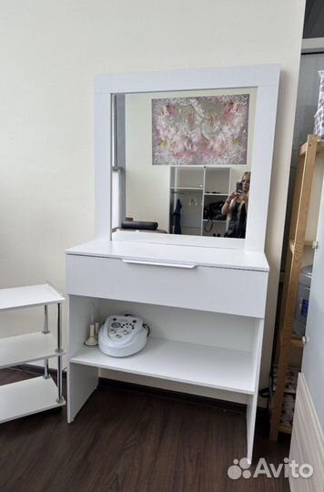 Гримерное зеркало с лампочками из лдсп на заказ