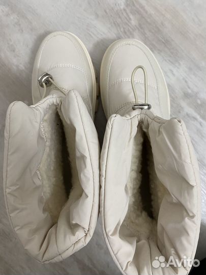 Дутики женские зимние