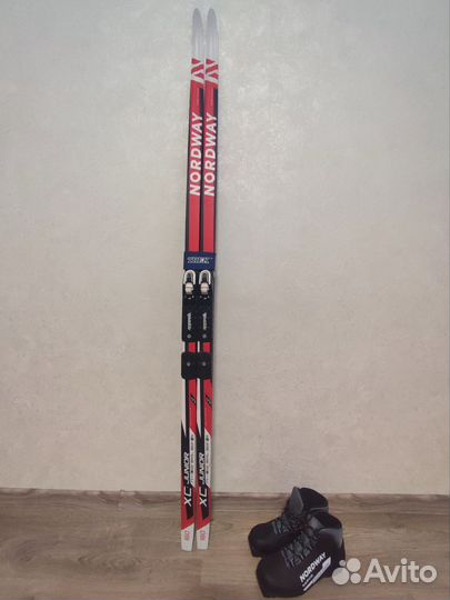 Лыжи 160, ботинки 38