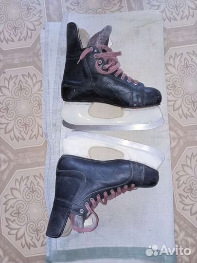 Коньки хоккейные кожаные