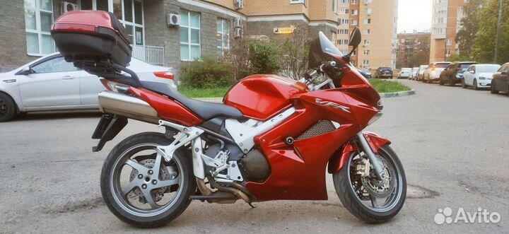 Honda VFR 800 Interceptor с ABS, 2007 год