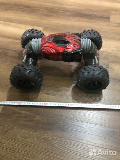 Машинка перевертыш внедорожник на радиоуправлении
