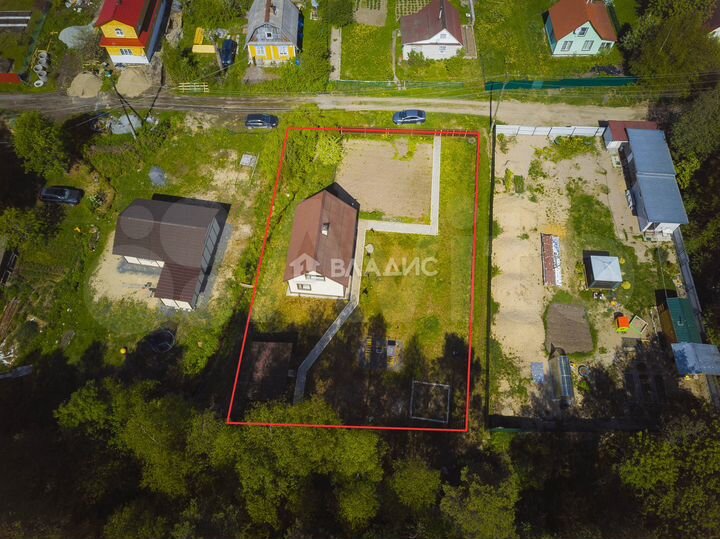 Дом 54 м² на участке 6 сот.