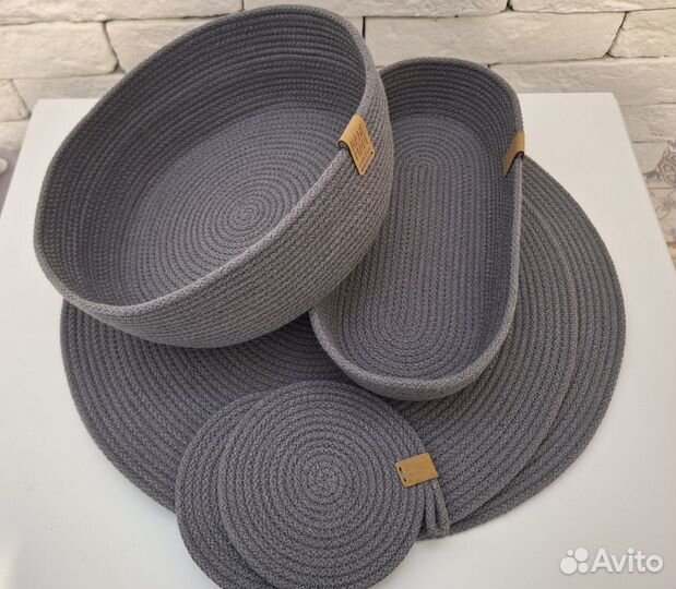 Плетеный набор для сервировки стола