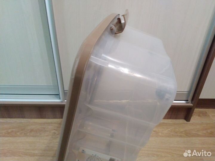 Ящик пластик с крышкой