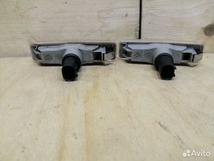 Повторитель поворота BMW 5 E39 белый