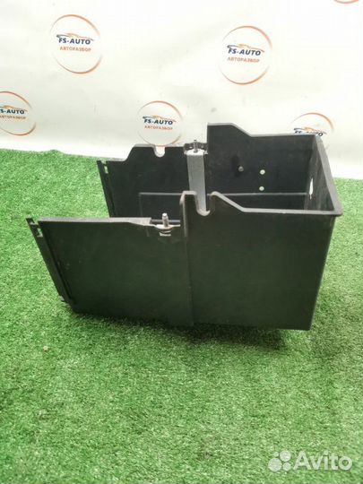 Короб аккумулятора Ford Focus 3 универсал 1.6 pndd