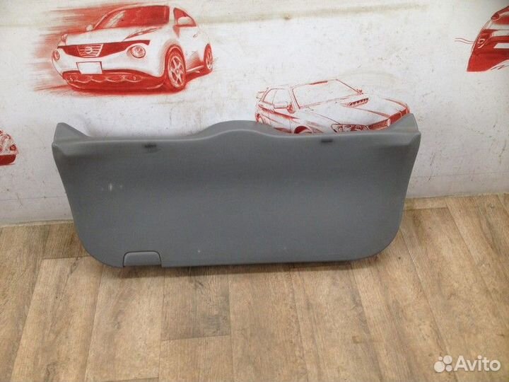 Обшивка двери багажника Suzuki SX4 (2006-2016)