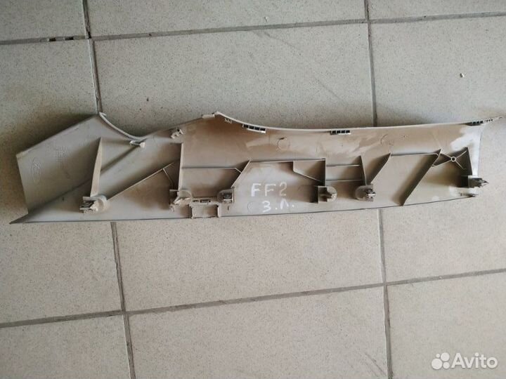 Обшивка стойки задняя левая Ford Focus 2 1.8