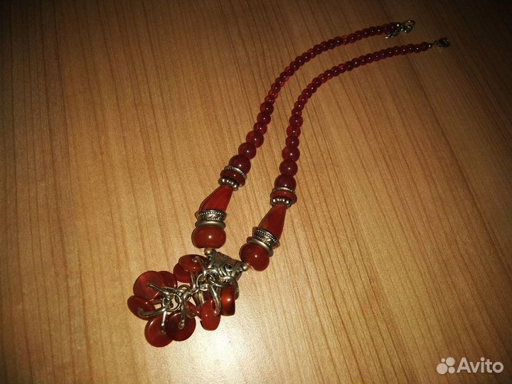 Колье из натурального камня