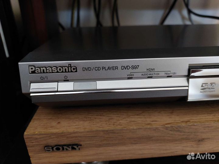 Dvd плеер panasonic DVD-S97