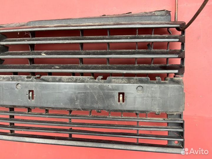 Решетка радиатора Vw Caravelle Т4 ACU 1995