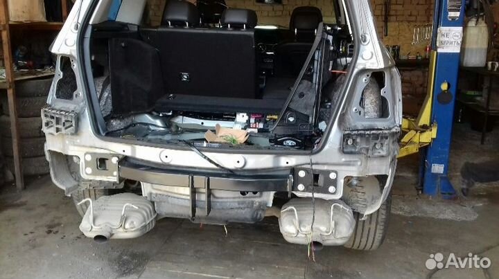 Фаркоп на Mitsubishi Outlander XL 2007-2012