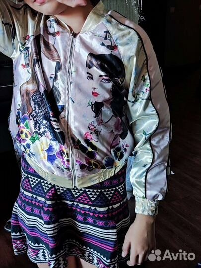 Куртка бомбер