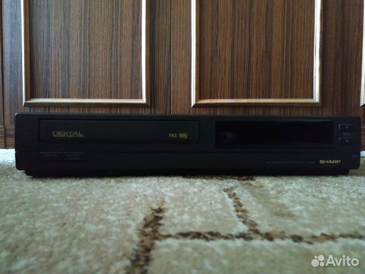 Видеомагнитофон