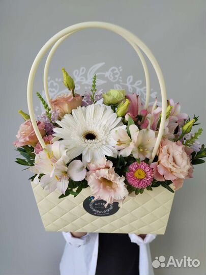 Цветы, розы и букеты с доставкой