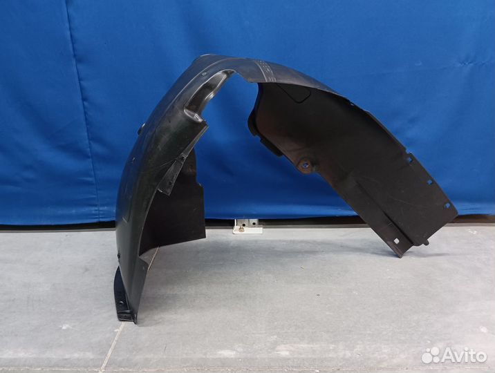 Подкрылок передний левый Hyundai Elantra AD