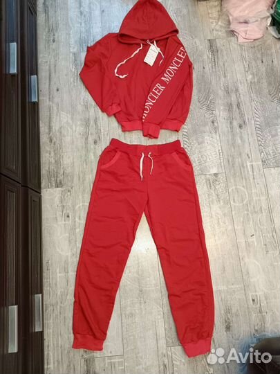 Спортивный костюм 40 42