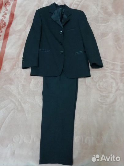 Костюм