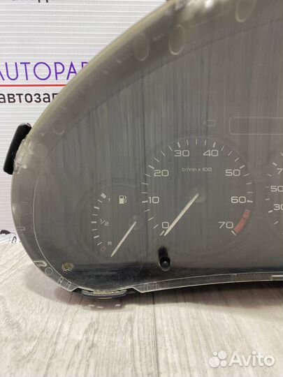 Панель приборов Peugeot 206 5550003000