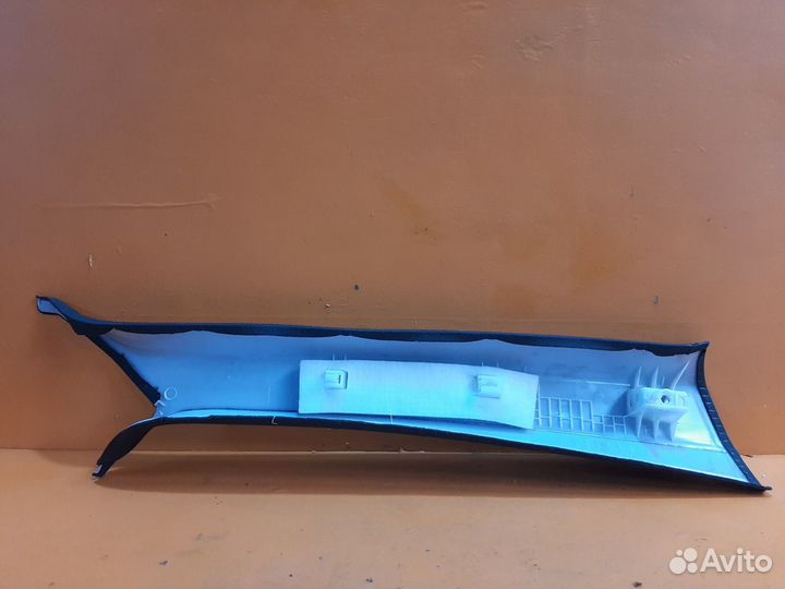 Обшивка стойки передняя правая Audi A5 2 F5