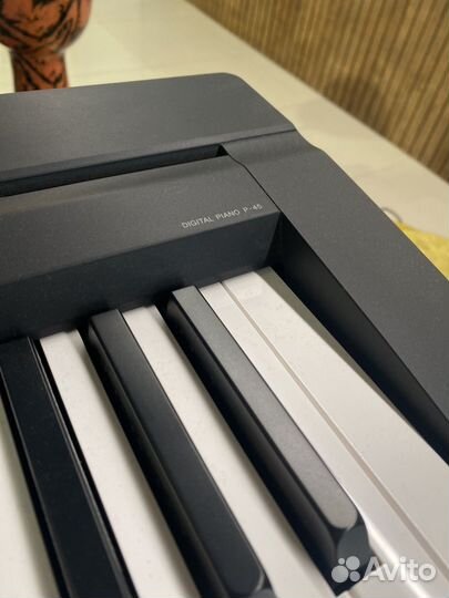 Yamaha P-45B Цифровое пианино