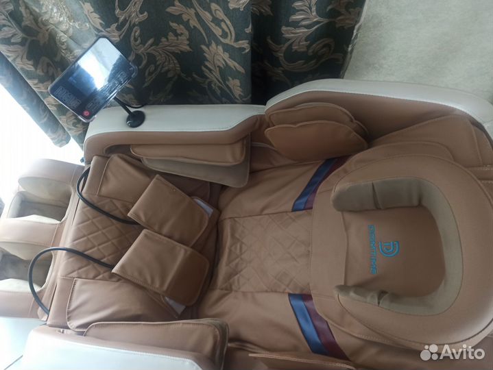 Массажное кресло