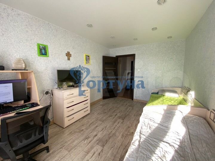 3-к. квартира, 74,8 м², 9/9 эт.