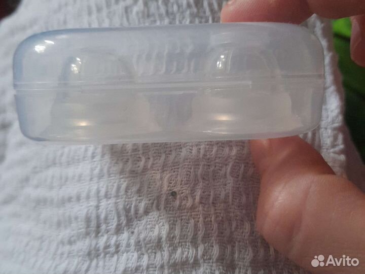 Накладки на грудь