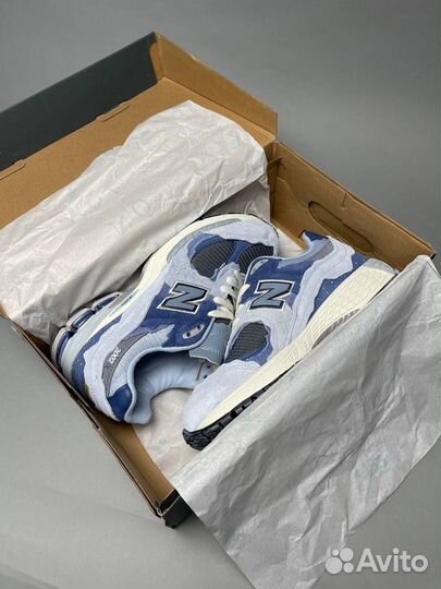 Кроссовки детские new balance 2002r