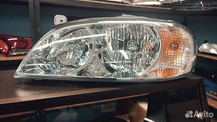 Фара Kia Spectra левая