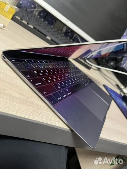 Apple macbook 12 retina 2017