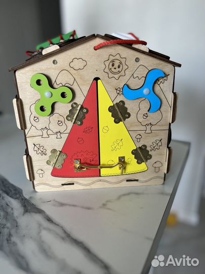 Бизиборд домик новый