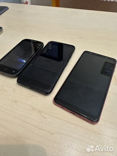 Телефоны разные