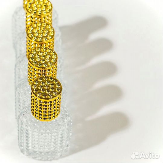 Флакон атомайзер с золотистой крышкой