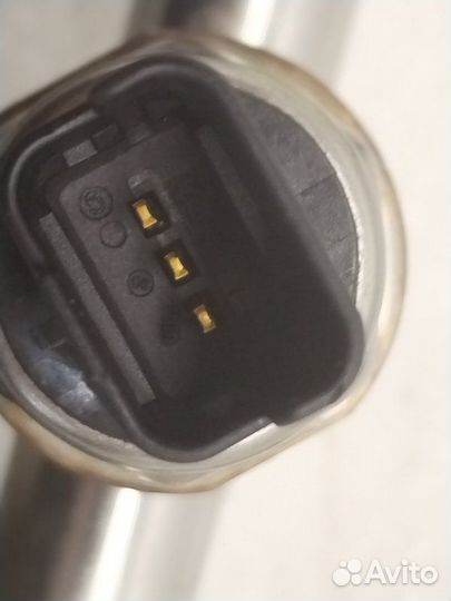 Топливная рейка (рампа) Peugeot 308 T7 1.6 EP6DT