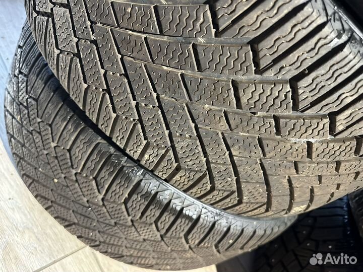 Continental ContiVikingContact 7 235/45 R18