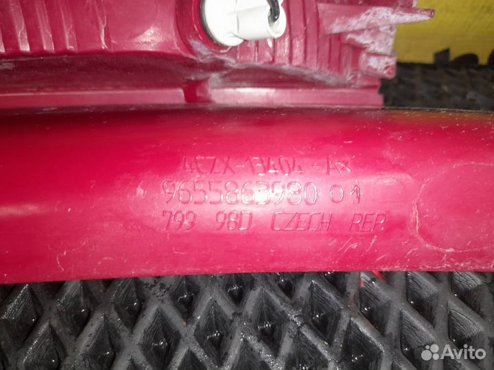 Фонарь задний правый Ситроен С4