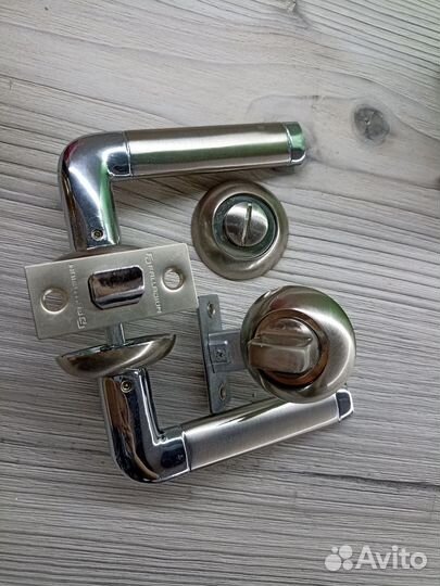Дверные ручки новые