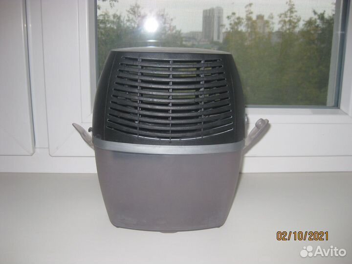 Контейнер для поглощения избыточной влаги