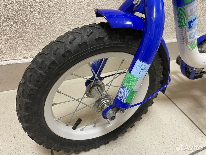 Детский велосипед 12 с дополнительными колесиками