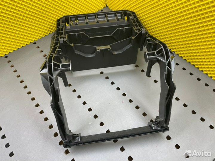 Рамка магнитолы Mercedes-Benz E-Class W210 M112