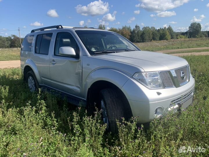 Nissan Pathfinder 2.5 AT, 2006, 300 000 км