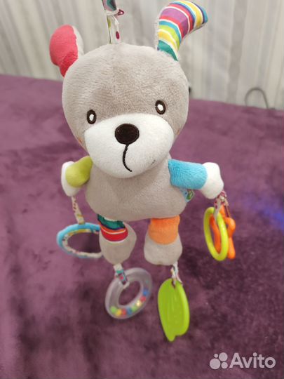 Детская игрушка в кроватку или коляску