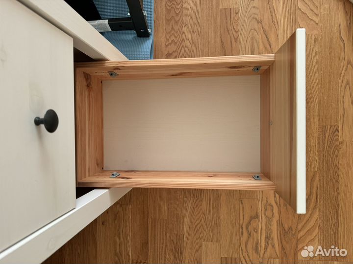 Стол Икеа IKEA Хемнэс письменный