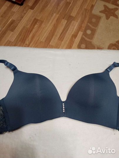 2 бюстгальтера