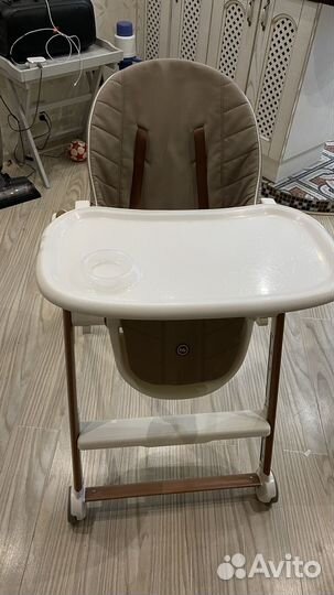 Стульчик для кормления happy baby berny v2